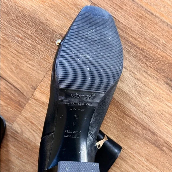 Kate Spade Black Leather Pearl Bow Block Heel Ankle Boots Patent Toe Size 10 - Picture 11 of 12